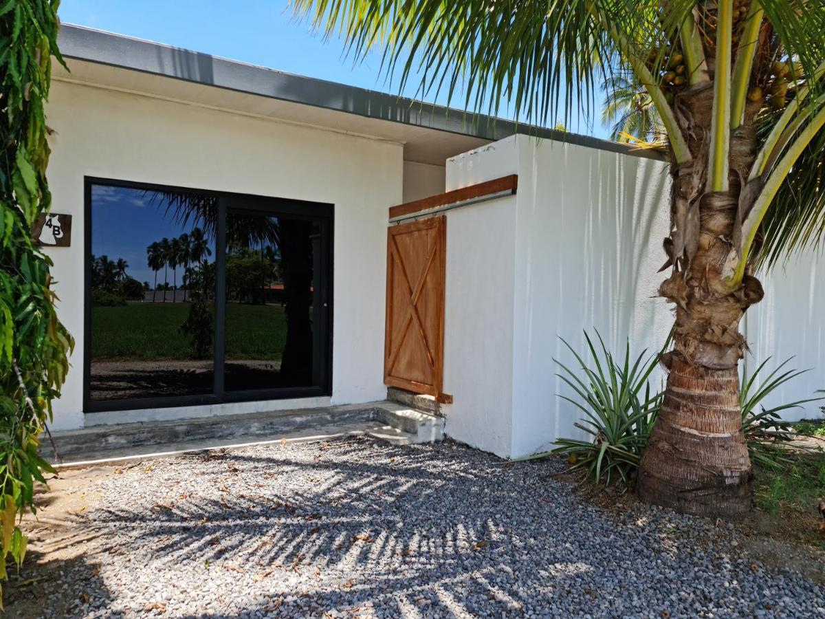 Show Pony Beach Resort And Suites Las Lajas  Exterior photo