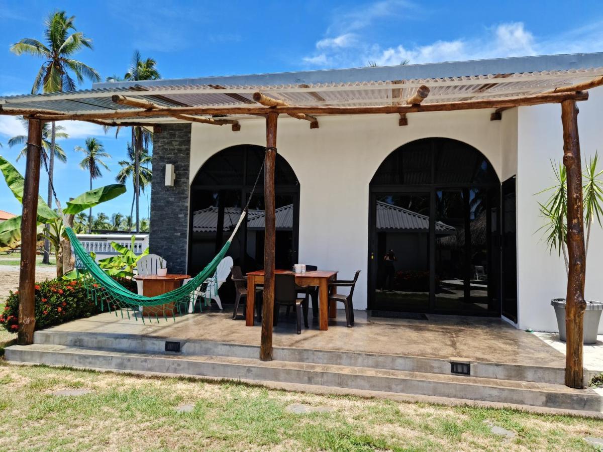 Show Pony Beach Resort And Suites Las Lajas  Exterior photo