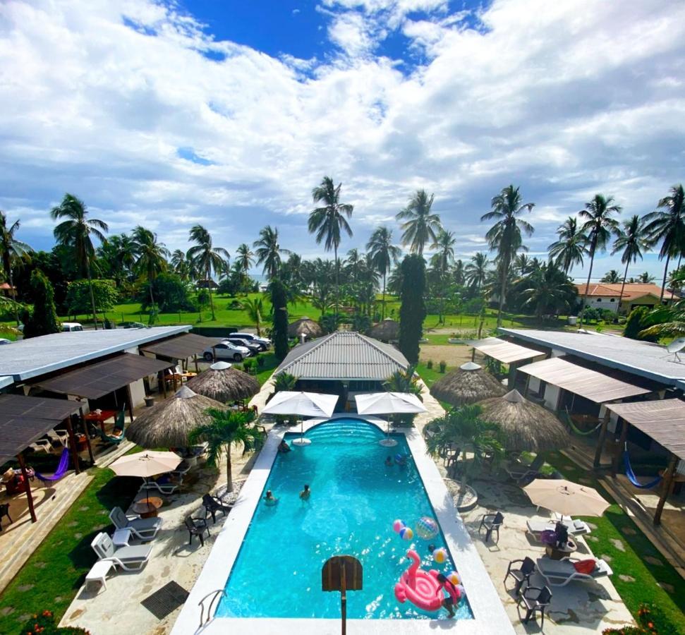Show Pony Beach Resort And Suites Las Lajas  Exterior photo