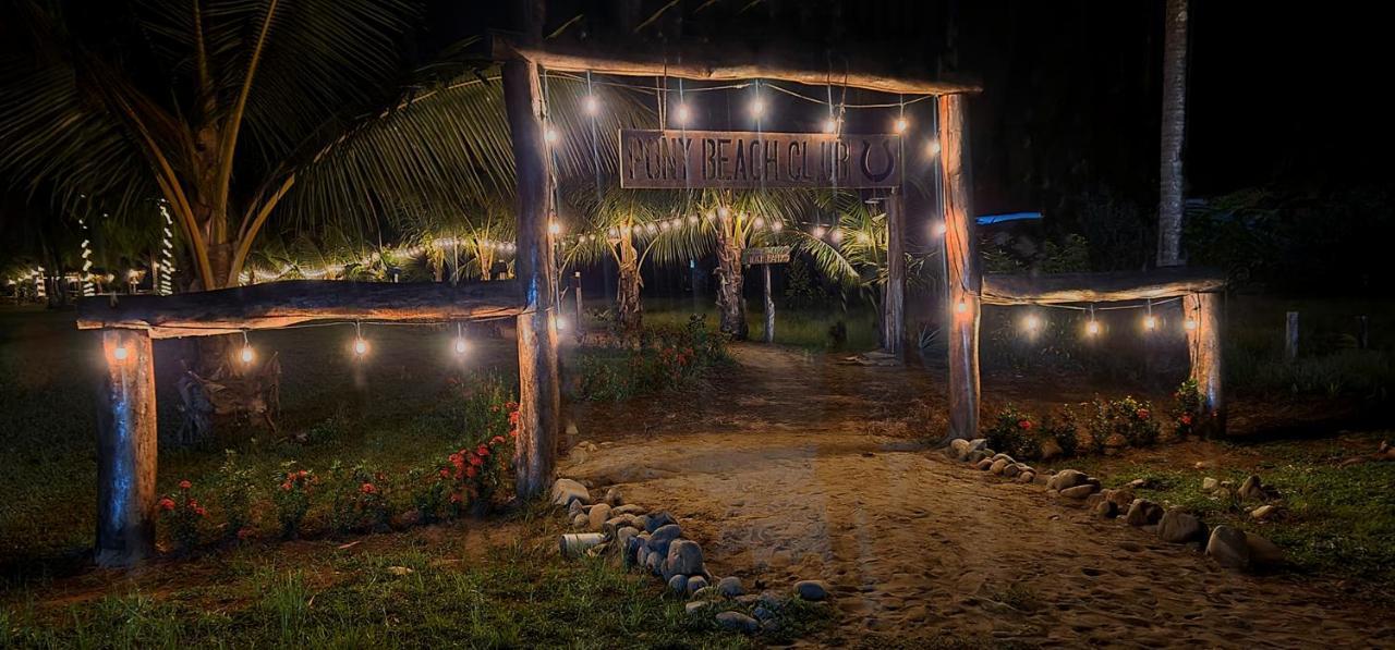 Show Pony Beach Resort And Suites Las Lajas  Exterior photo