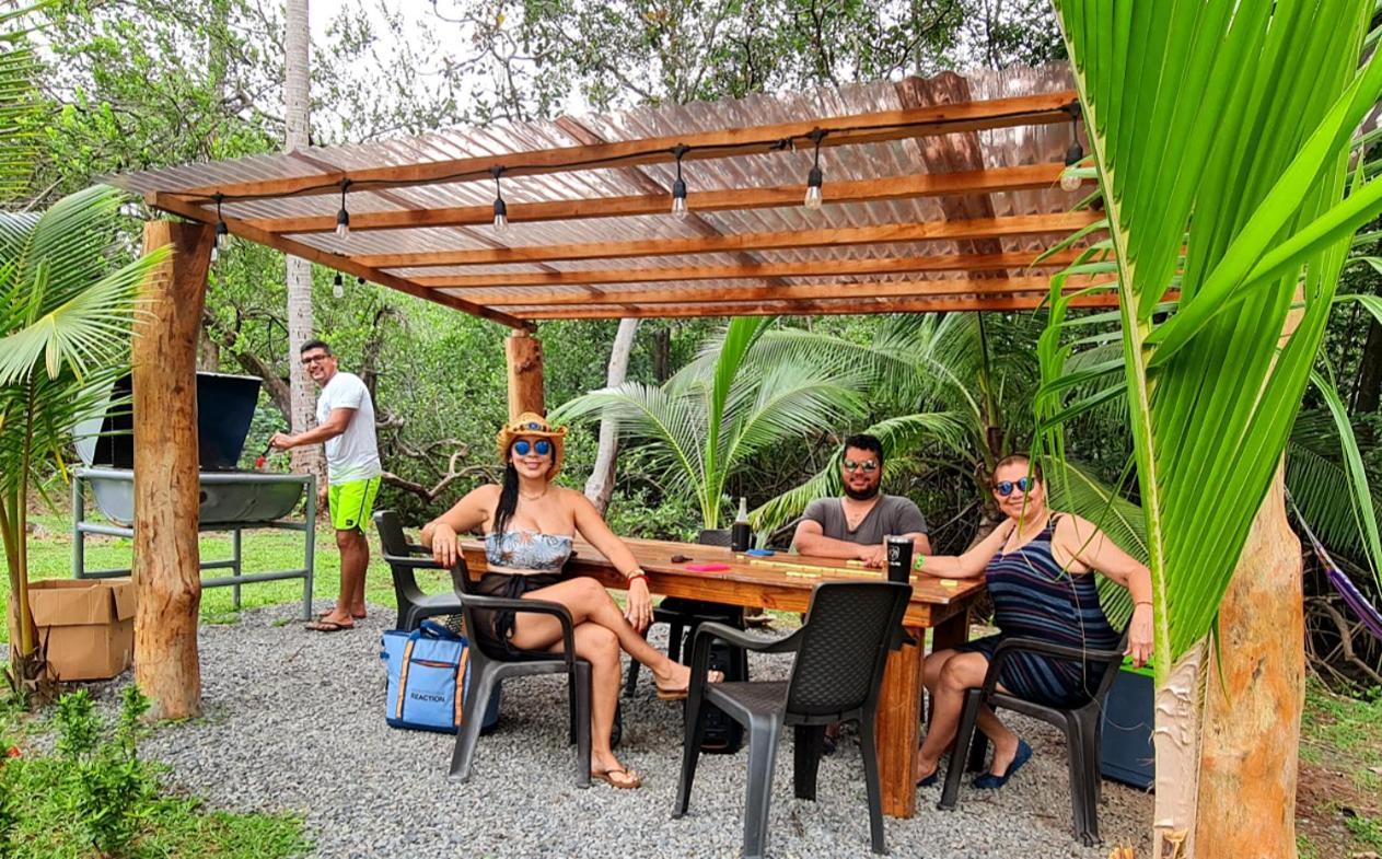 Show Pony Beach Resort And Suites Las Lajas  Exterior photo
